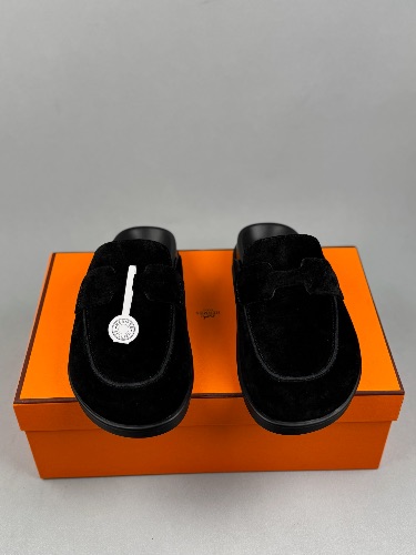 Hermès Go mules in black suede — 3