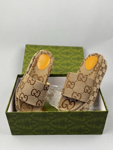 Gucci platform slide sandals