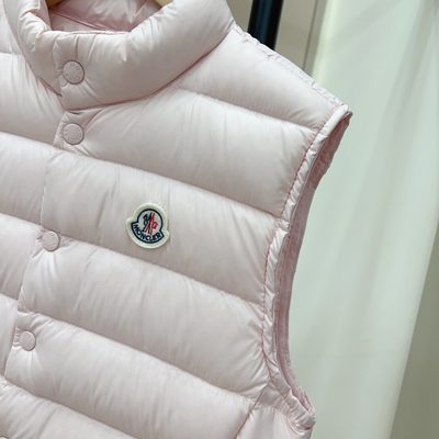 Moncler Enfant Girls Pink Liane Down Padded Gilet — 4