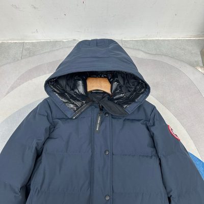 Canada Goose Women's Shelburne Parka — 9