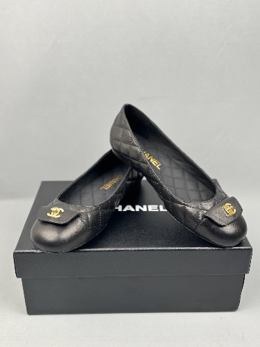 Chanel 23A black lambskin quilted ballet flats — 4