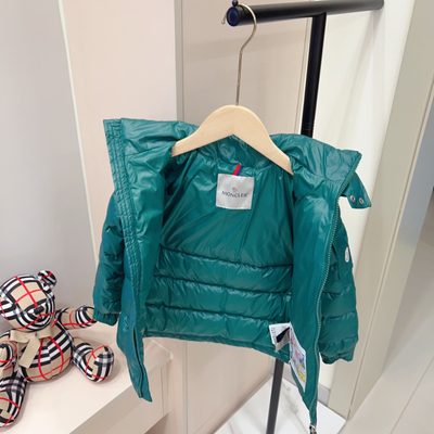 Moncler Enfant Maya Hooded Short Down Jacket — 4