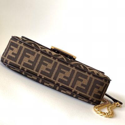 Fendi Baguette Chain Midi bag (T) — 4