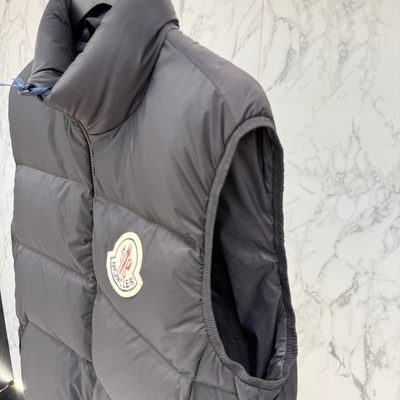 Moncler Almaz Down Gilet — 7