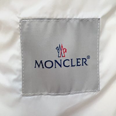 Moncler down gilet for children — 8