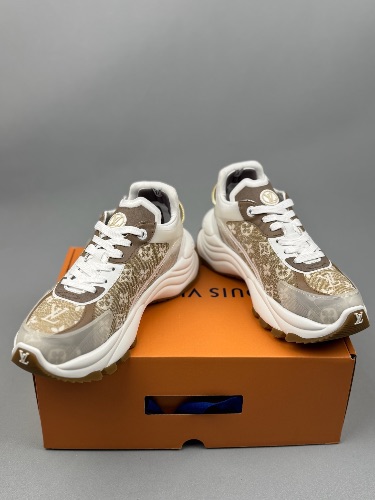 Louis Vuitton Run 55 sneakers — 4