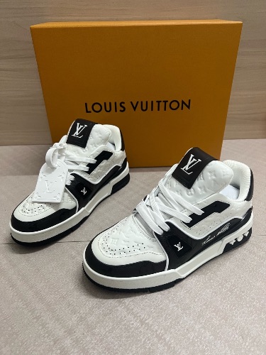 Louis Vuitton LV Trainer black and white sneakers — 3