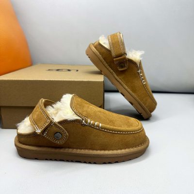 UGG Goldenstar Evelina Clogs — 6