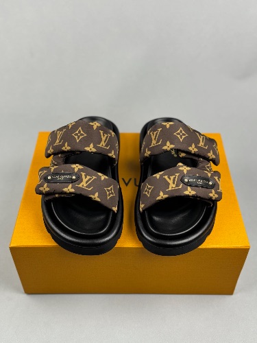 Louis Vuitton Pool Pillow Flat — 4
