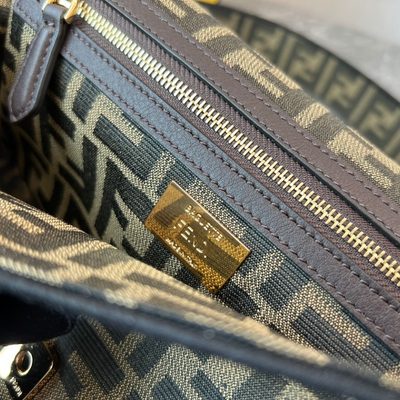 Fendi Baguette bag (T) — 8