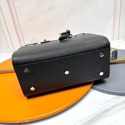Saint Laurent Sac de Jour bag — 5