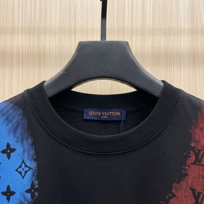 LV T-shirt — 3