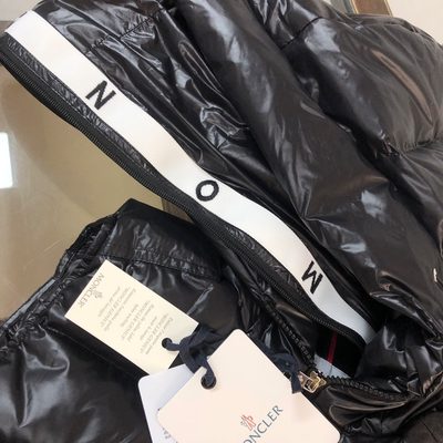 Moncler Bormes Hooded Down Gilet — 4
