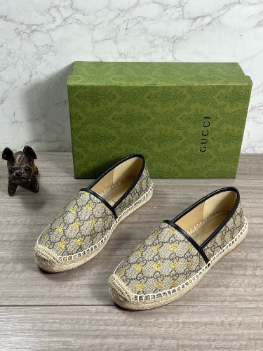 Gucci GG Supreme Canvas Bee Espadrilles — 3