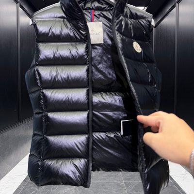Moncler Black Ghany Down Gilet — 8