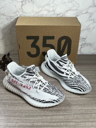 Adidas Yeezy Boost 350 V2 Zebra sneakers — 4