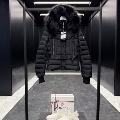 Moncler Grenoble Beverly Short Puffer Jacket