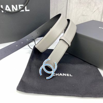 Chanel belt features a distinctive light gray leather strap and a CC logo buckle — 3