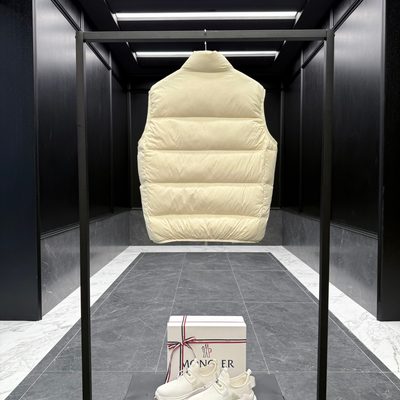 Moncler Belice Down Gilet — 9