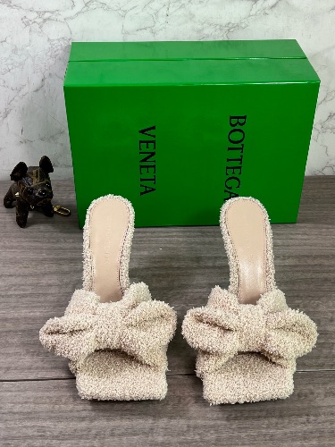 Bottega Veneta textured terry cloth bow mules — 3