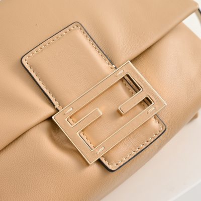 Fendi Mamma Baguette bag (T) — 3