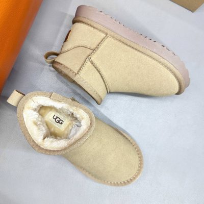UGG Classic Ultra Mini Boots — 9
