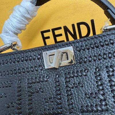 Fendi Peekaboo ISeeU bag (T) — 4
