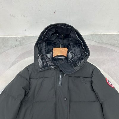 Canada Goose Women's Shelburne Parka — 9