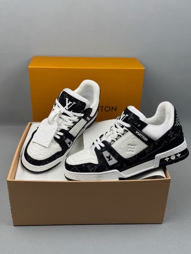 Louis Vuitton Trainer Sneakers in black and white denim