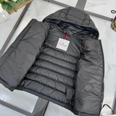 Moncler Enfant hooded padded down jacket — 7