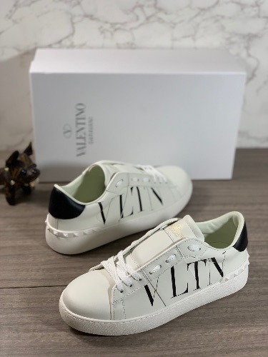 Valentino Garavani VLTN Open sneakers