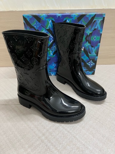 Louis Vuitton Drops Flat Half Rain Boots — 4