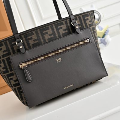 Fendi Roll tote bag (T) — 7