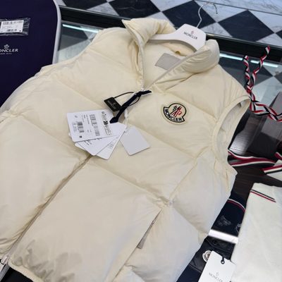 Moncler Belice Down Gilet — 4