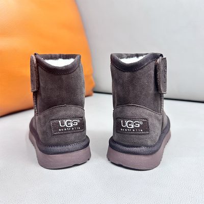 UGG kids' suede short boots — 6