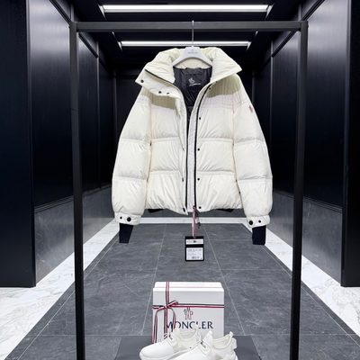Moncler Grenoble Anglin Quilted Down Ski Jacket — 3