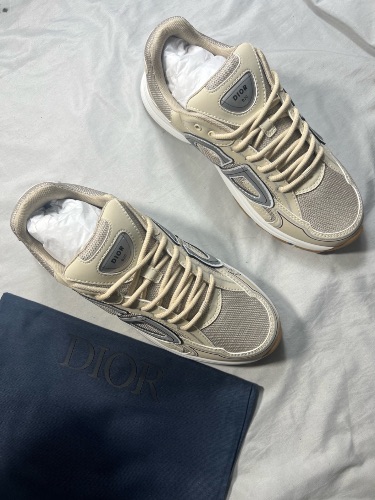 Dior B30 Sneaker in the cream — 4