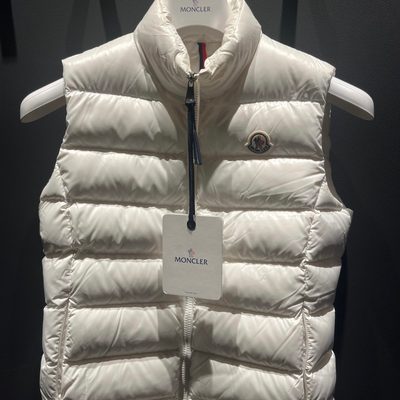Moncler quilted down gilet — 9