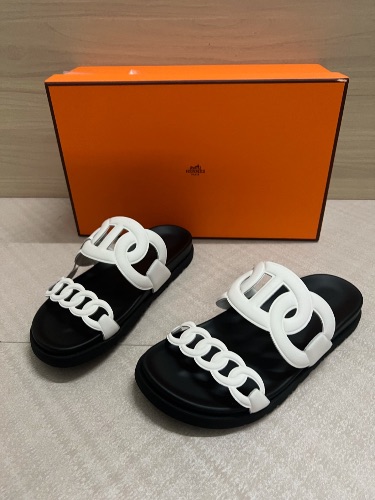 Hermès Extra sandals in white nappa leather — 3