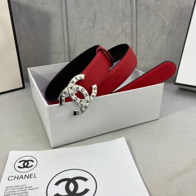 Chanel belt features vibrant red caviar calfskin leather paired with a gold-tone metal interlocking — 5