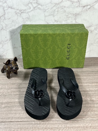 Gucci Marmont thong sandals — 3