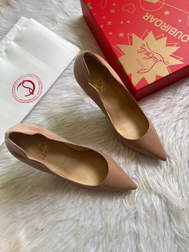 Christian Louboutin nude patent leather Hot Chick pumps — 4