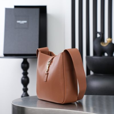 Saint Laurent Le 5 à 7 Supple shoulder bag — 4