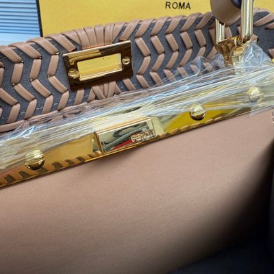 Fendi Peekaboo ISeeU bag (T) — 8