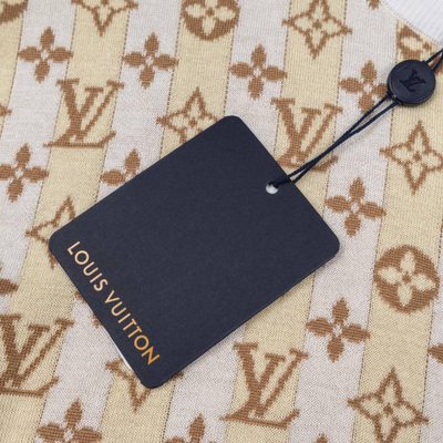Louis Vuitton Monogram Short-Sleeved Crewneck — 5
