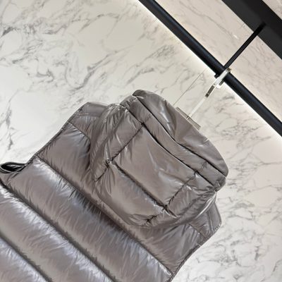 Moncler Bormes down gilets — 9