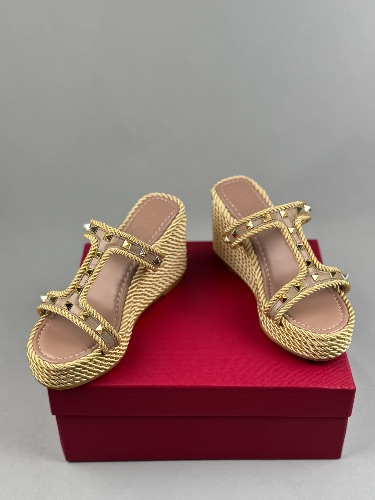 Valentino Garavani Rockstud Torchon rope wedge sandals — 4