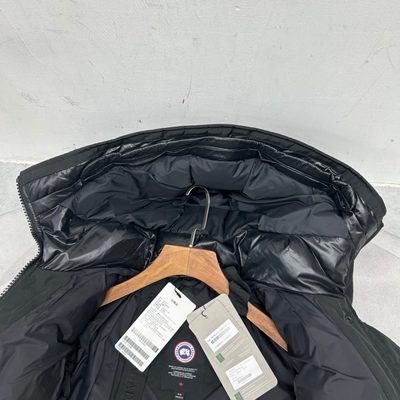 Canada Goose Women's Shelburne Parka — 10
