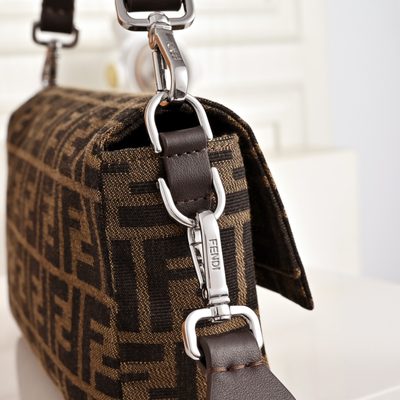 Fendi Baguette bag (T) — 4