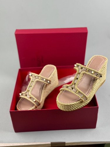 Valentino Garavani Rockstud Torchon rope wedge sandals